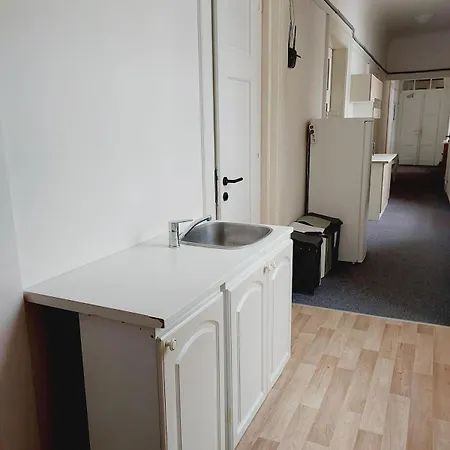 Just 3 Min Walk Old Town Center Private D 홈스테이 *