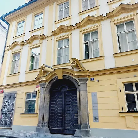 Just 3 Min Walk Old Town Center Private D *
