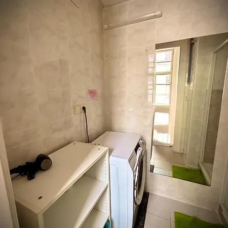 Just 3 Min Walk Old Town Center Private D Прага