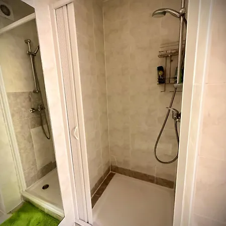 Just 3 Min Walk Old Town Center Private D Privatunterkunft *
