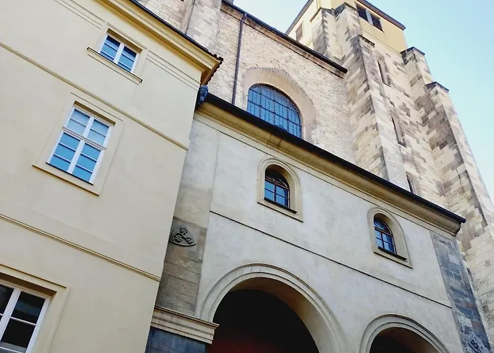 Apartament Just 3 Min Walk Old Town Center Private D *
