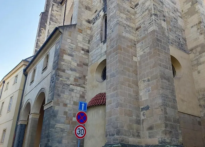 Apartament Just 3 Min Walk Old Town Center Private D