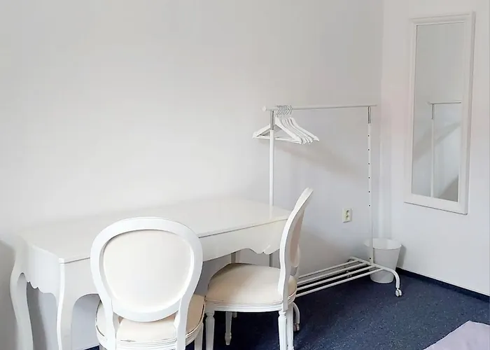 Just 3 Min Walk Old Town Center Private D Apartament Praga